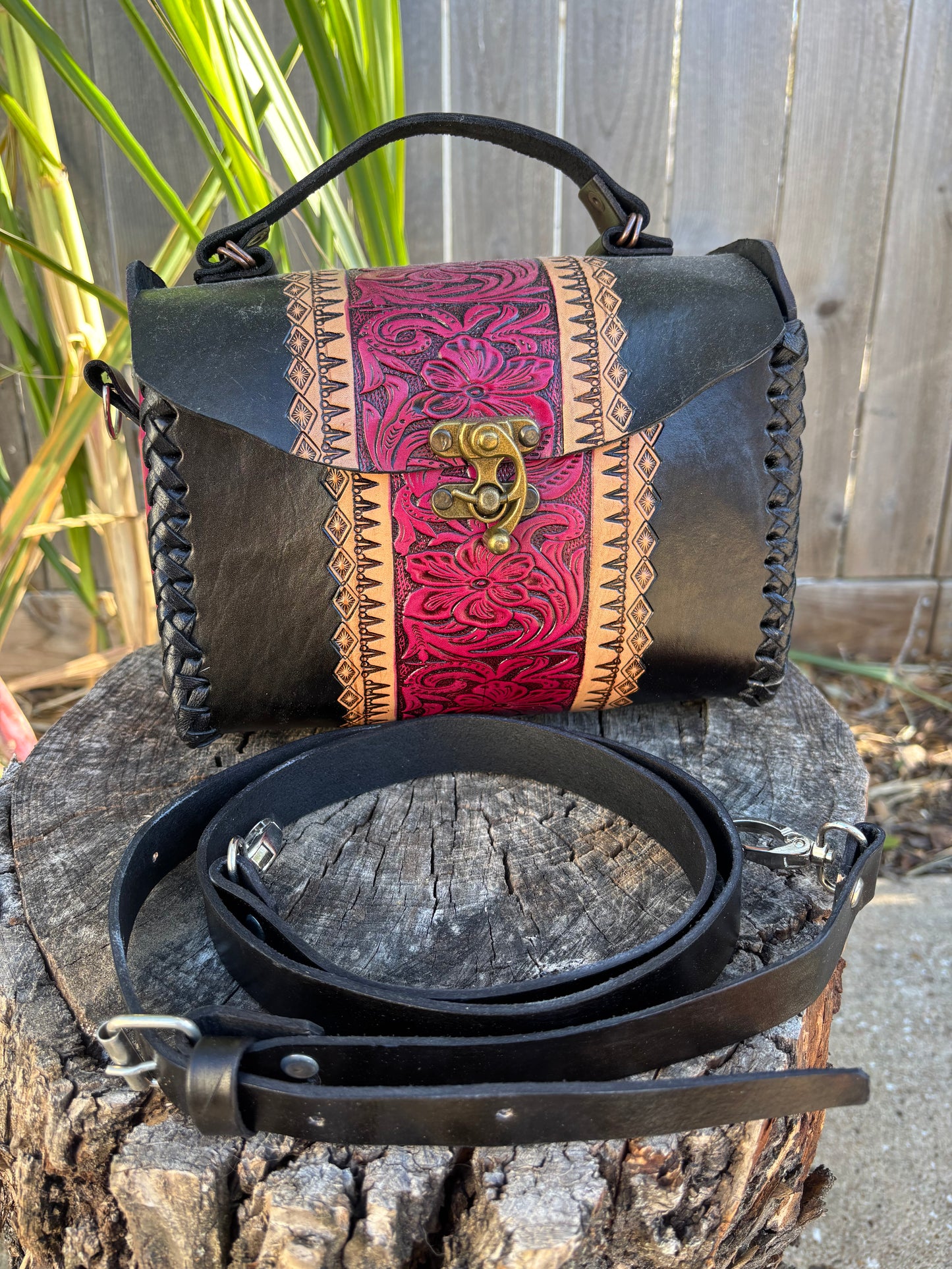 Bolsa Cincela de Piel Negro y rosa