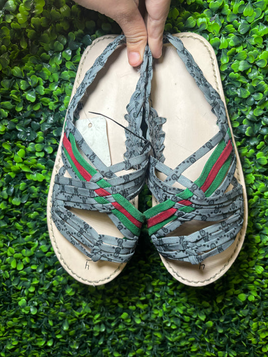 Huaraches de Araña GG Gris planta blanca