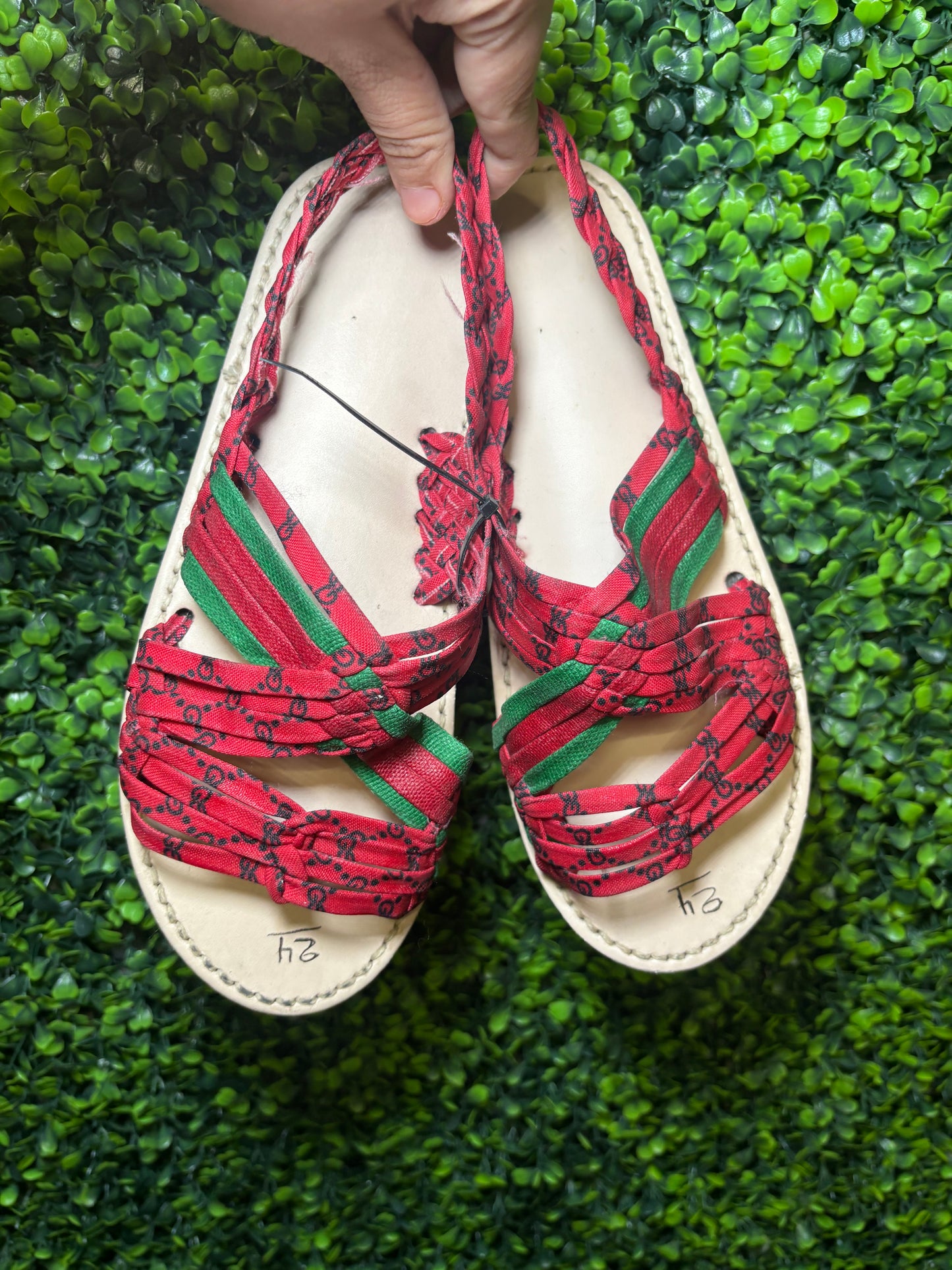 Huarache de Araña GG Rojo planta blanca