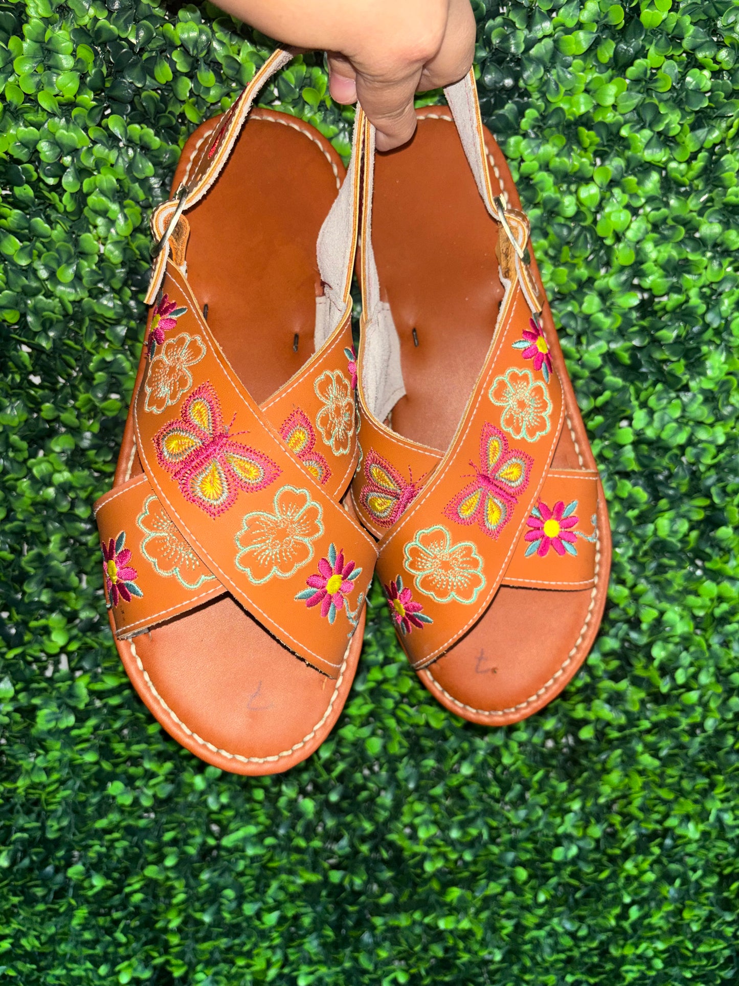 Huarache Cruzado Mariposas