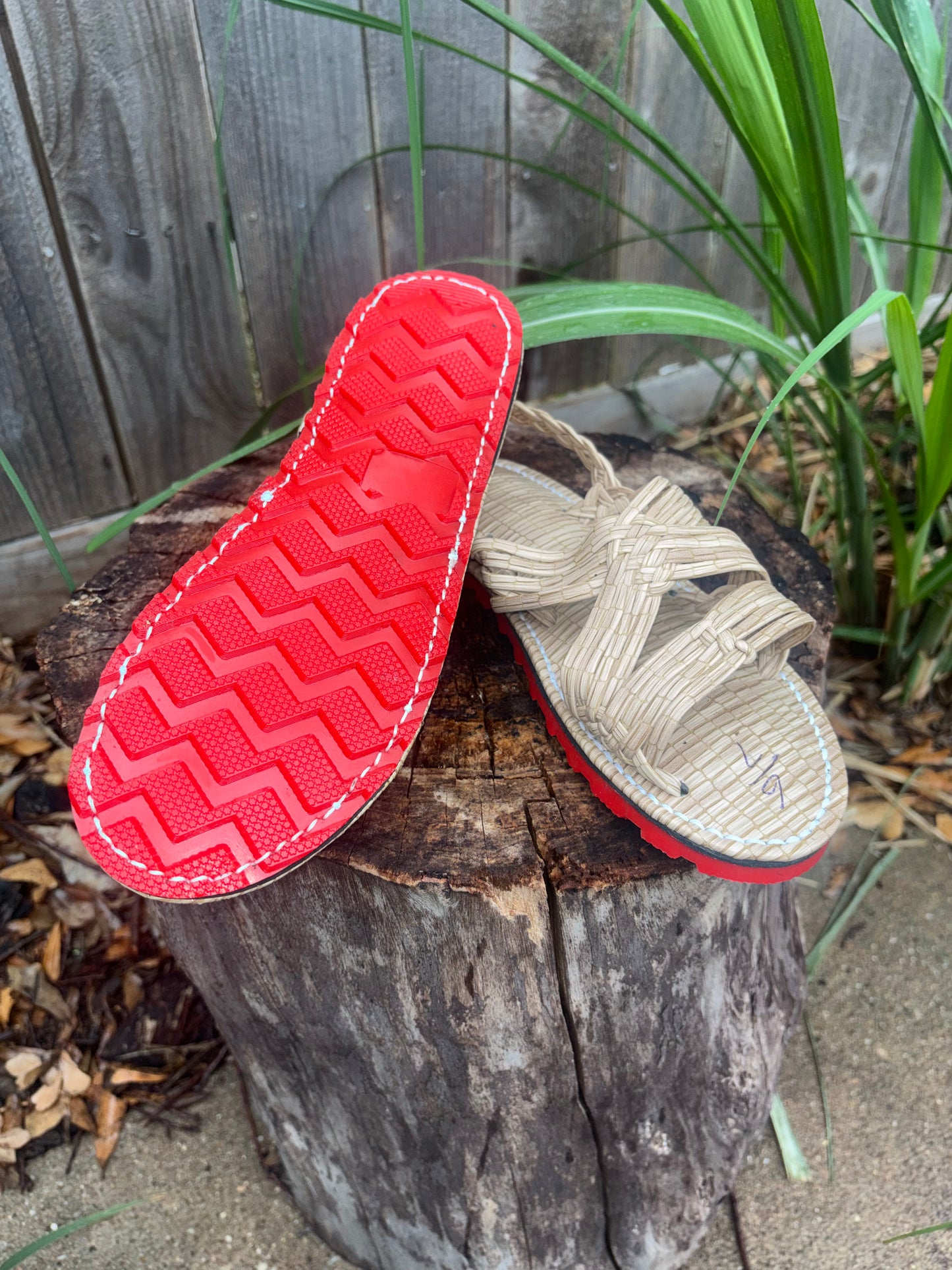 Huarache de Araña Suela Roja Natural