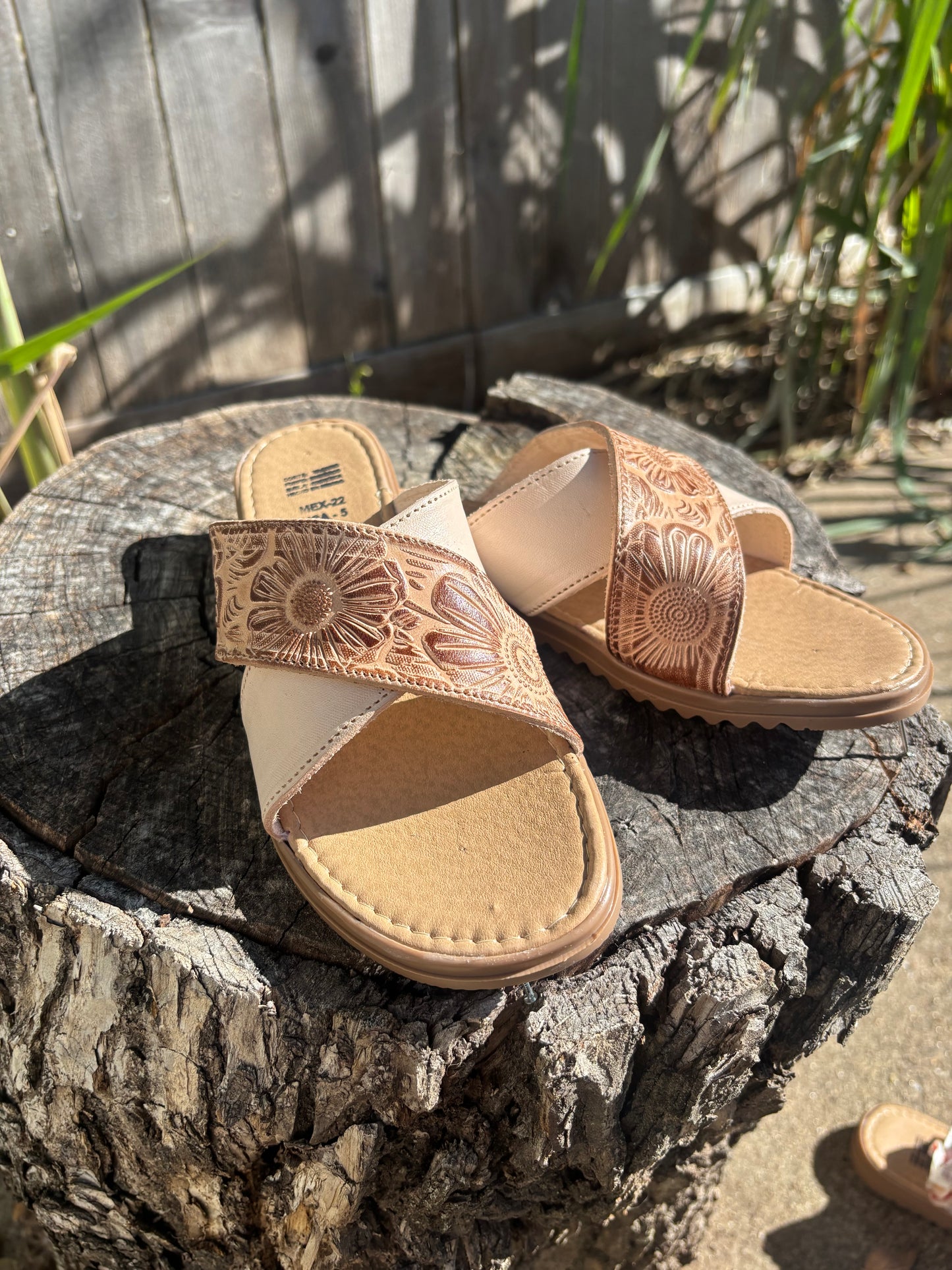 Sandalias Floral Cafe y Beige