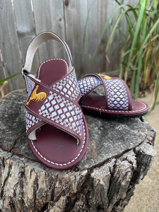 Huarache Cruzado Gallo Bordado Vino