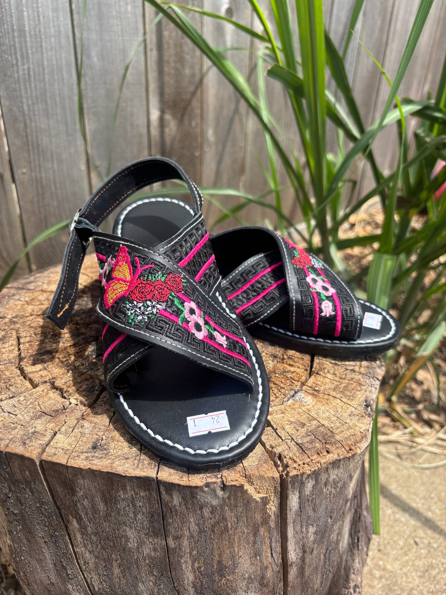 Huarache Cruzado Mariposas