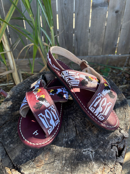 Huarache Cruzado de Gallos Bordado