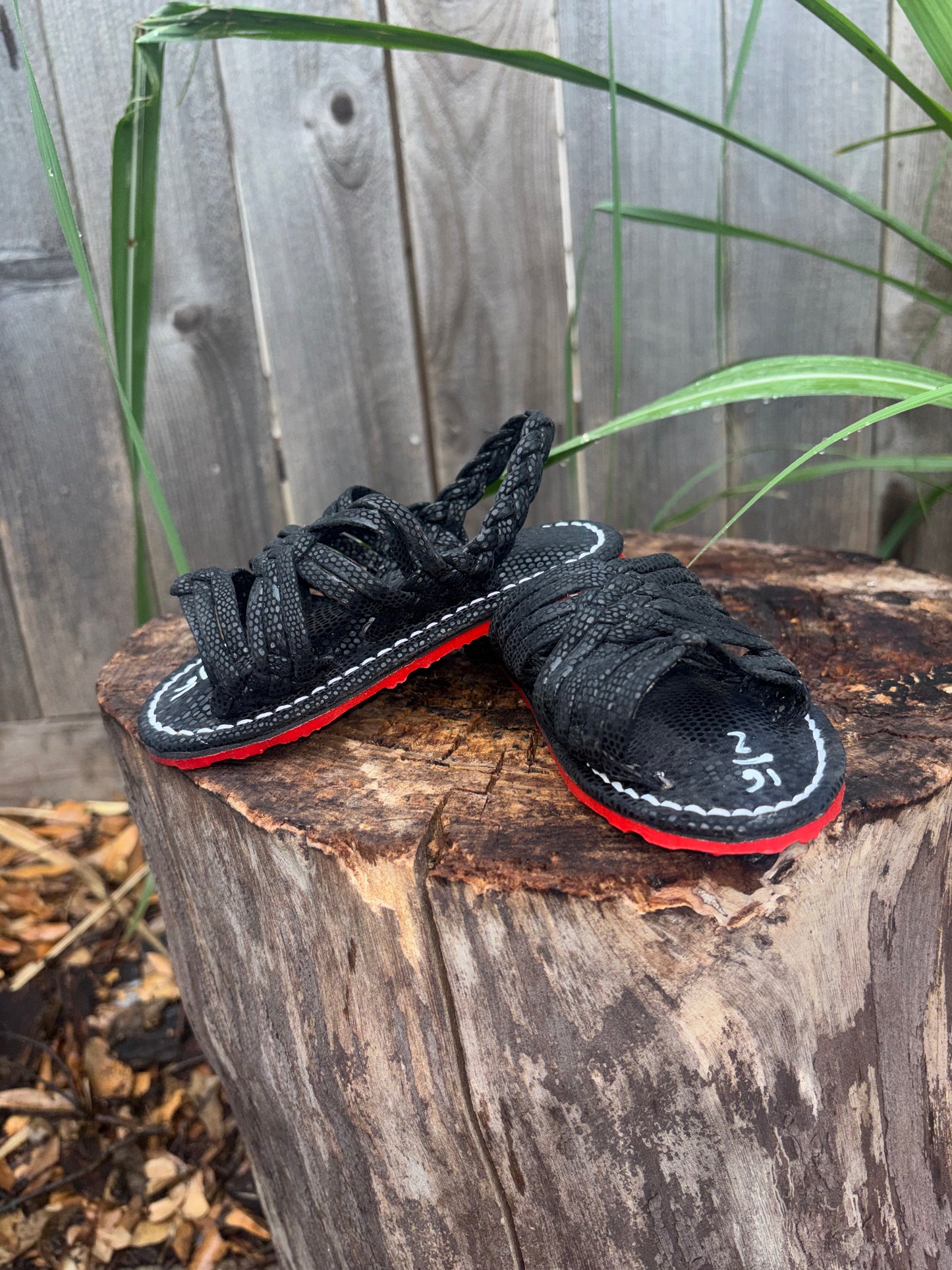 Huarache de Niño suela roja