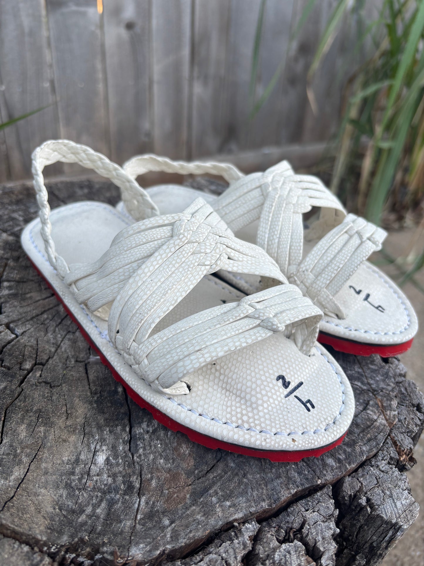 Huaraches de Araña Suela Roja