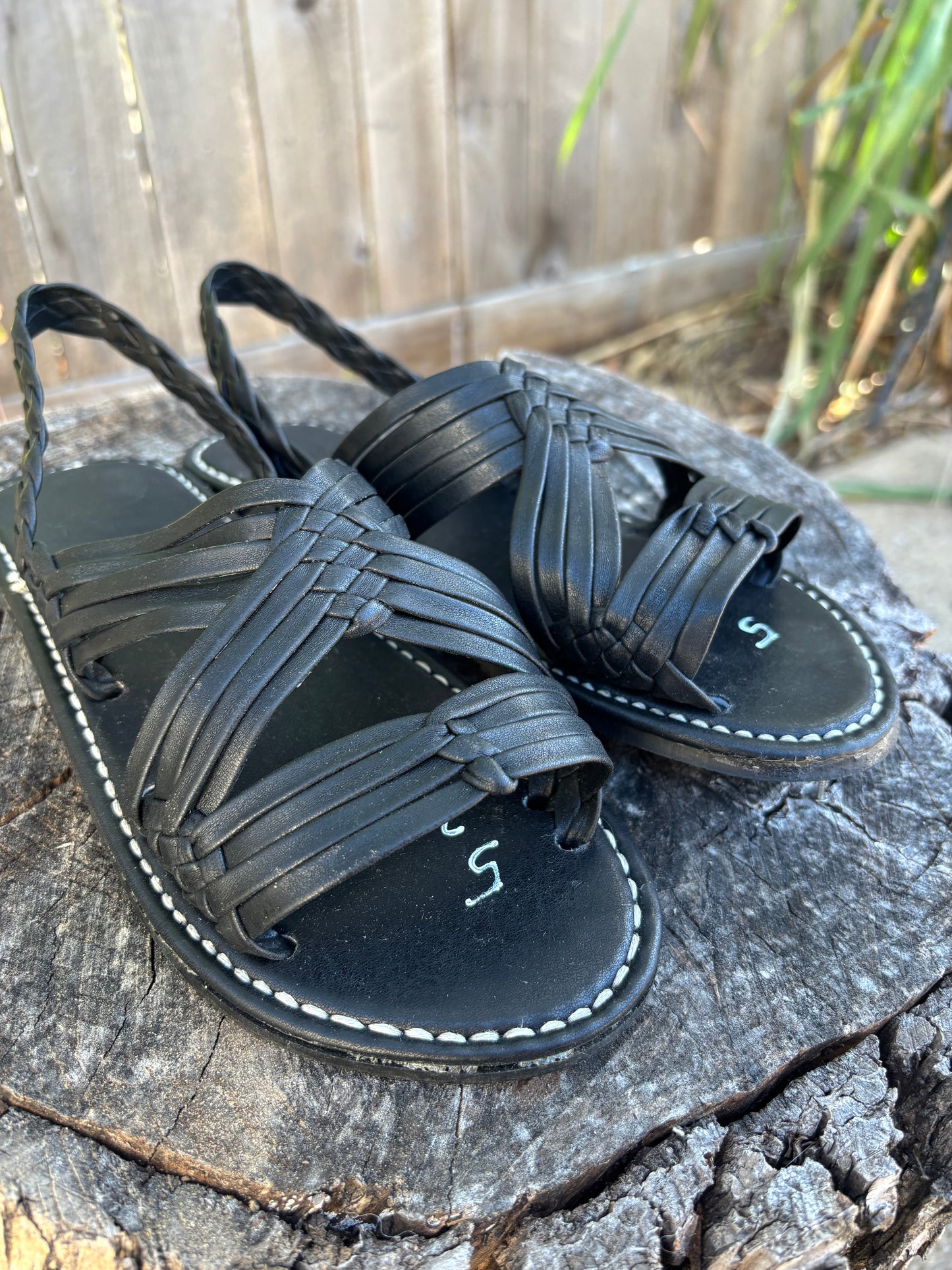 Huarache de Araña Negro Liso