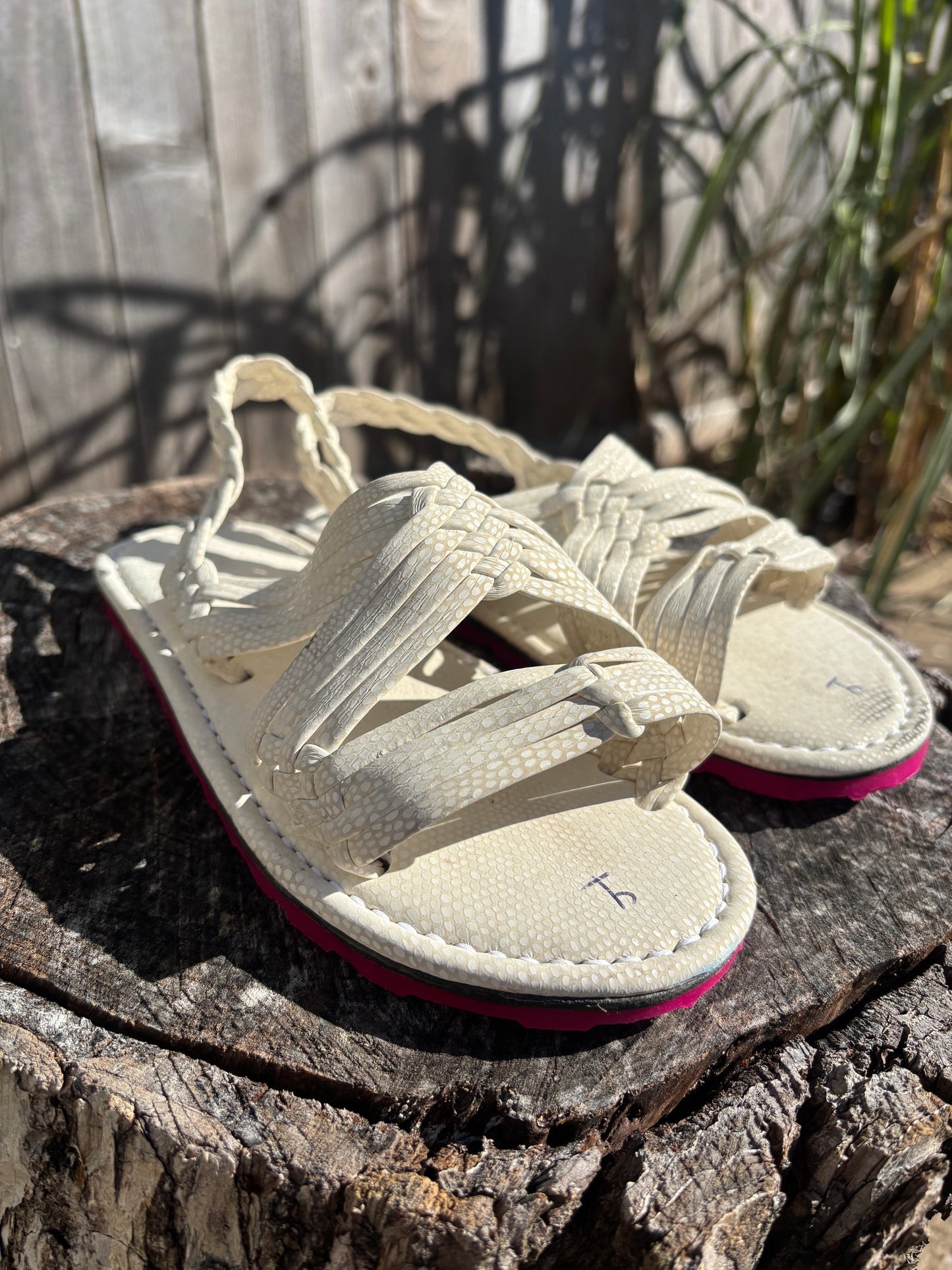 Huarache Araña Blanco Suela Rosa