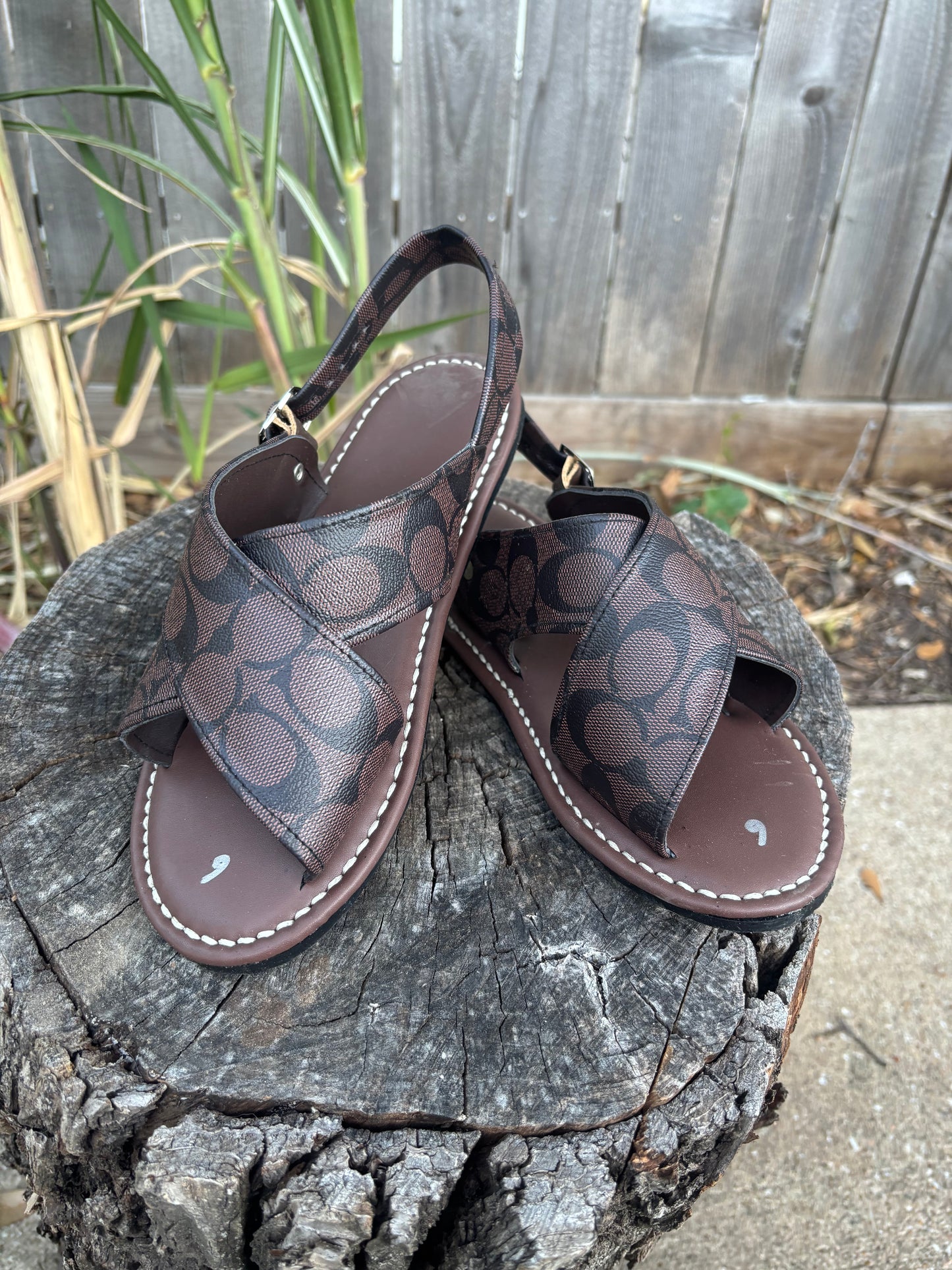 Huaraches Cruzados Cafe CC