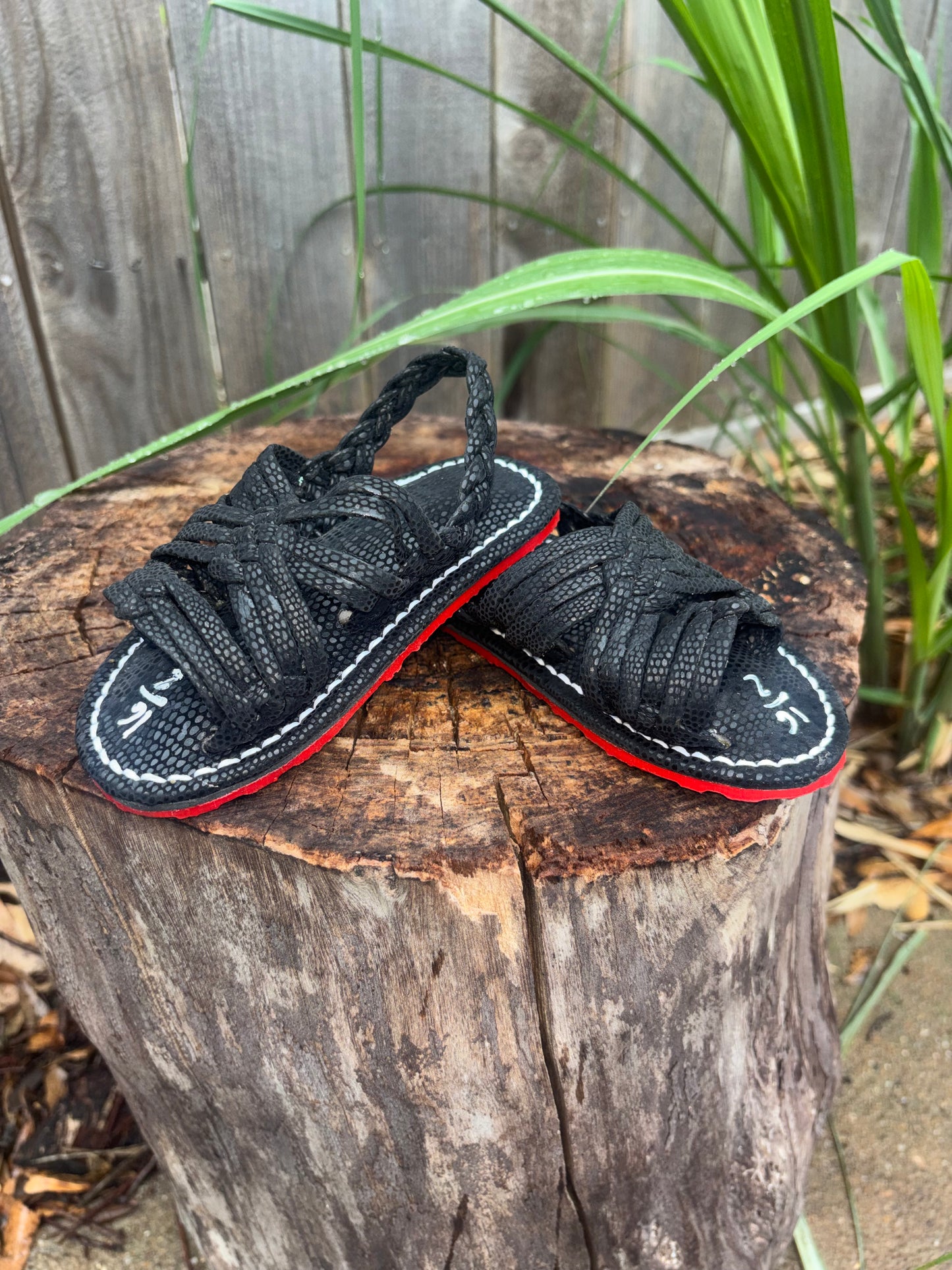 Huarache de Niño suela roja