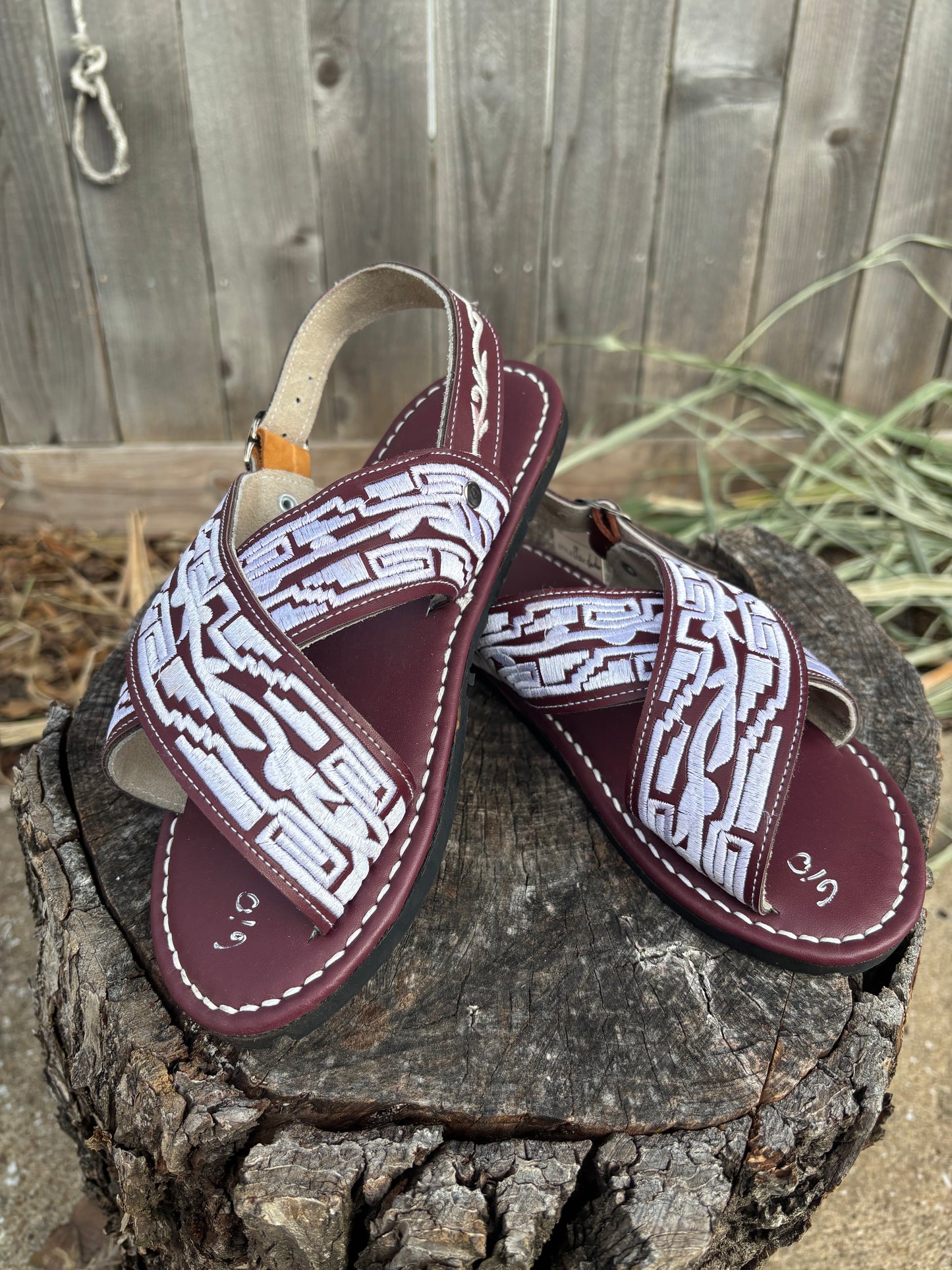 Huarache Cruzado Azteca Vino