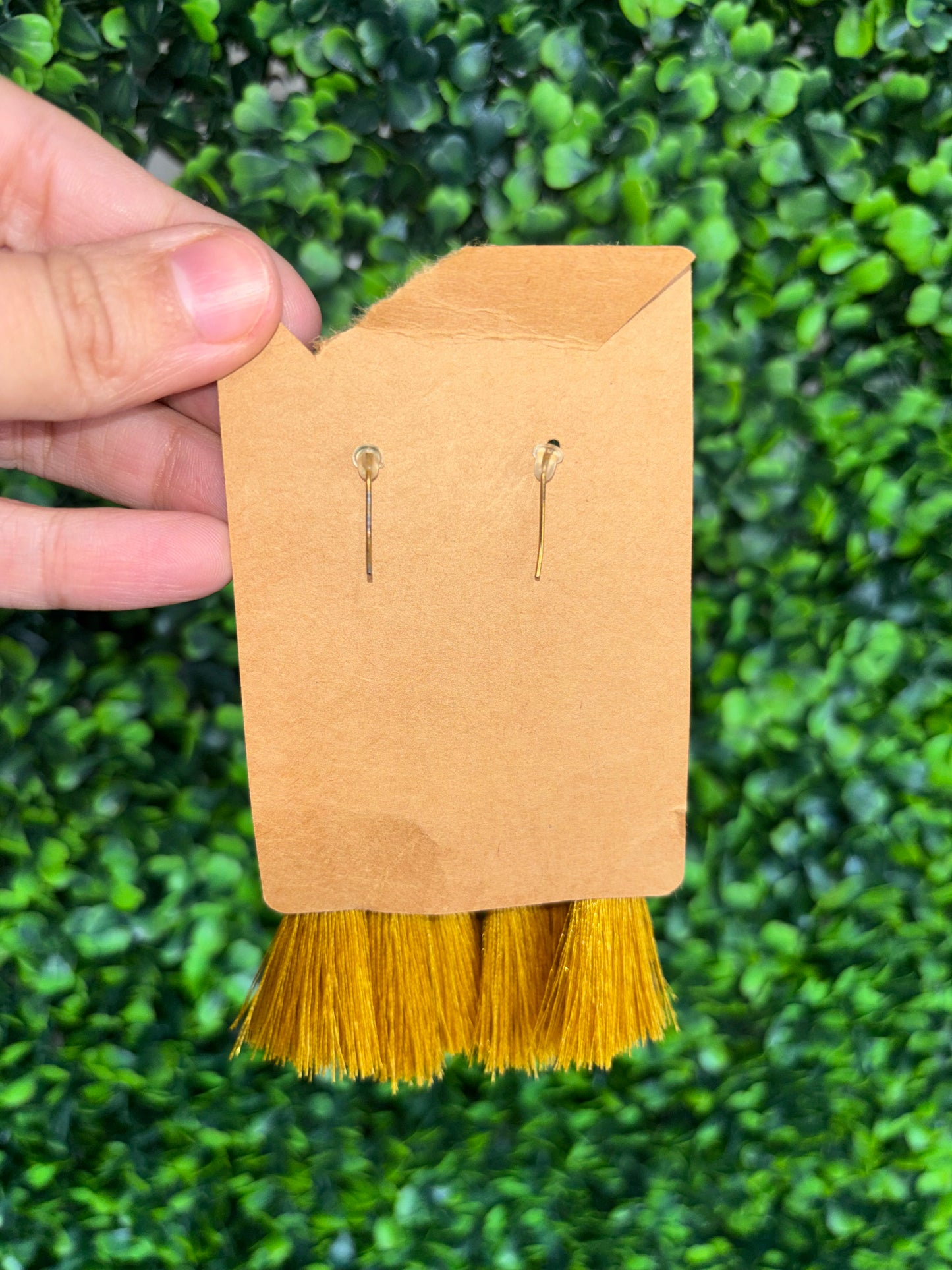 Aretes Chaquira y Cristales Mostaza