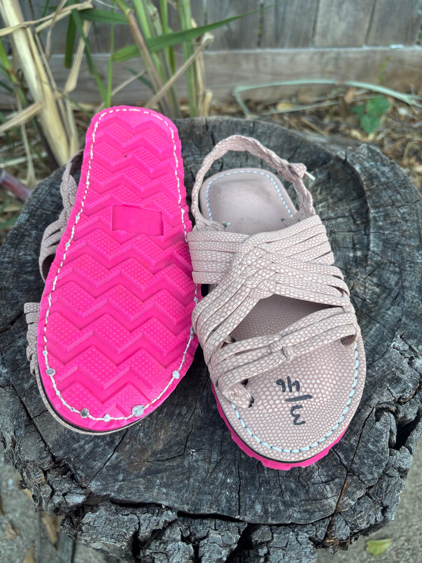 Huaraches de Araña Rosa Suela Rosa