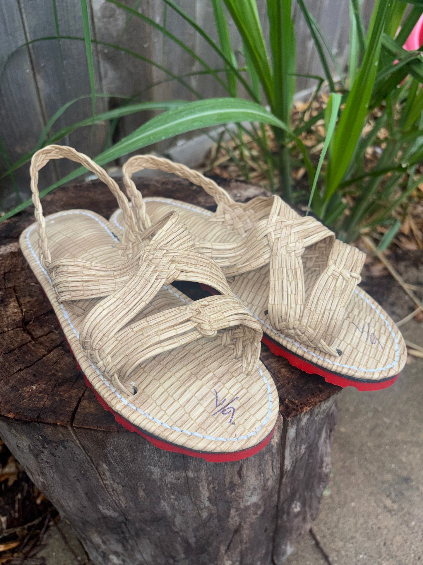 Huarache de Araña Suela Roja Natural