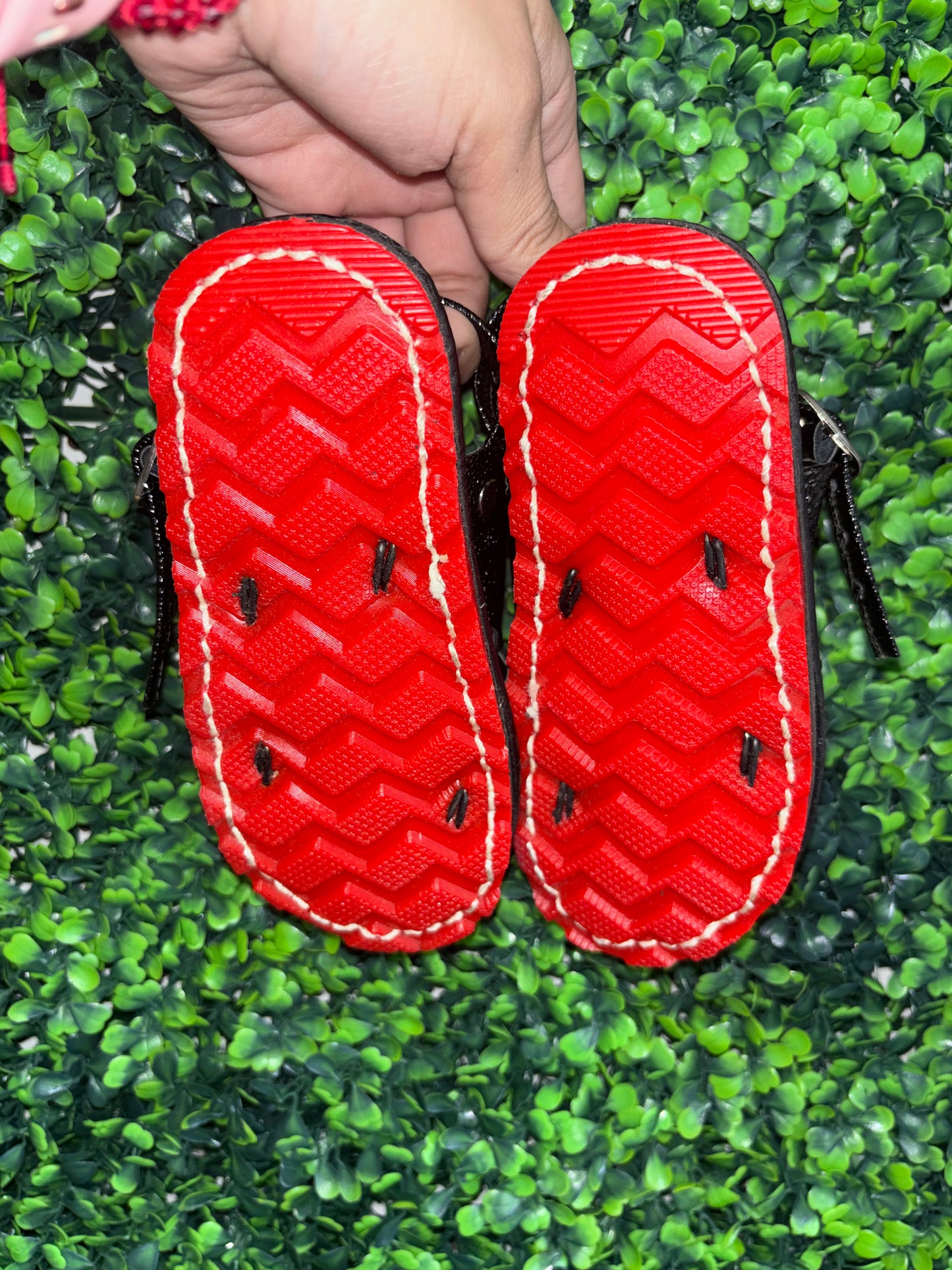 Huarache Cruzado Suela Roja Niño