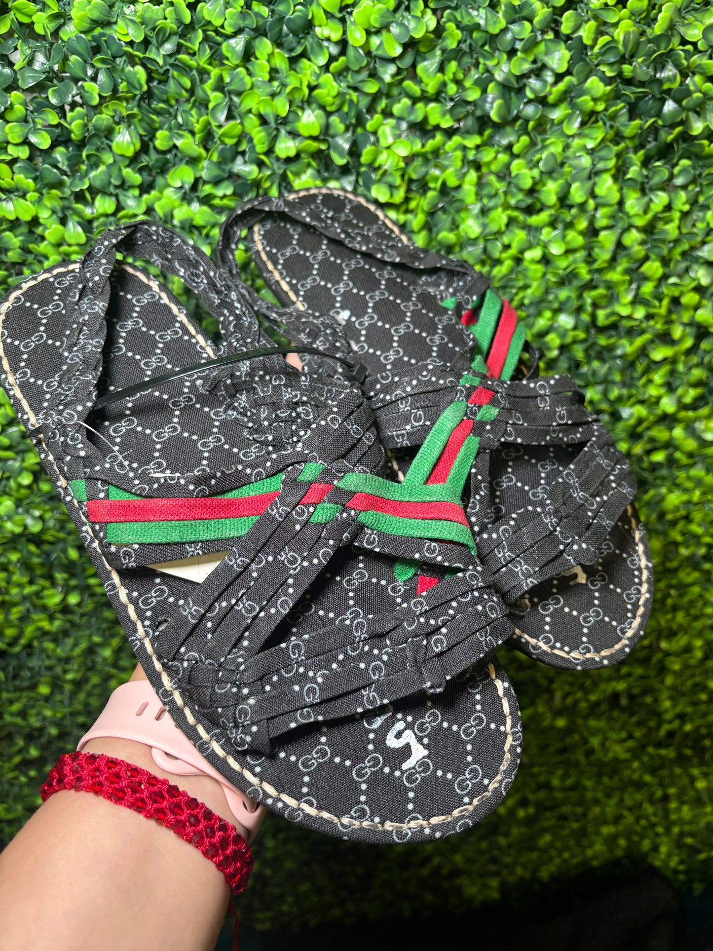 Huaraches de Araña GG Negro