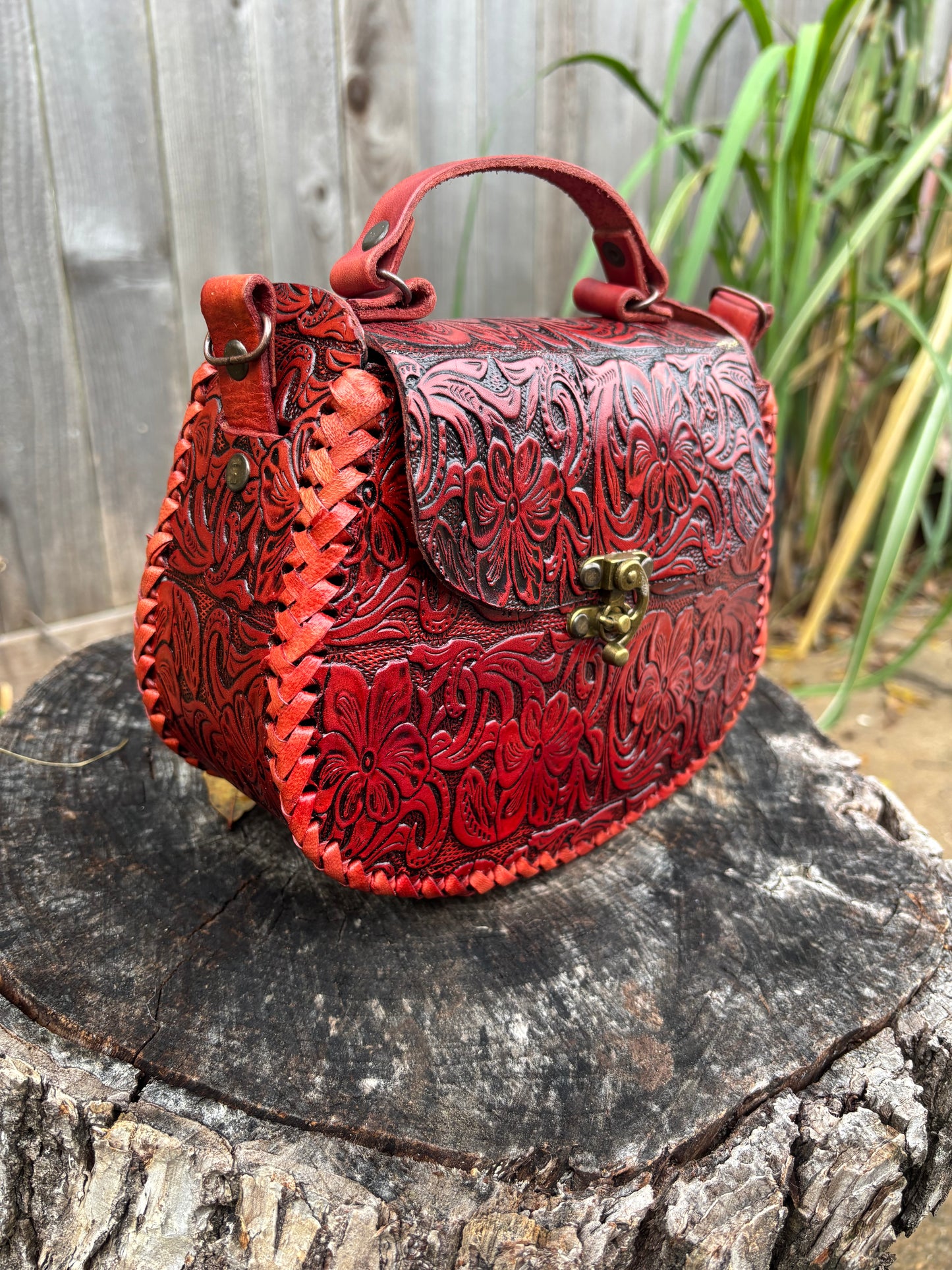 Bolsa Cincelada de Piel Marron