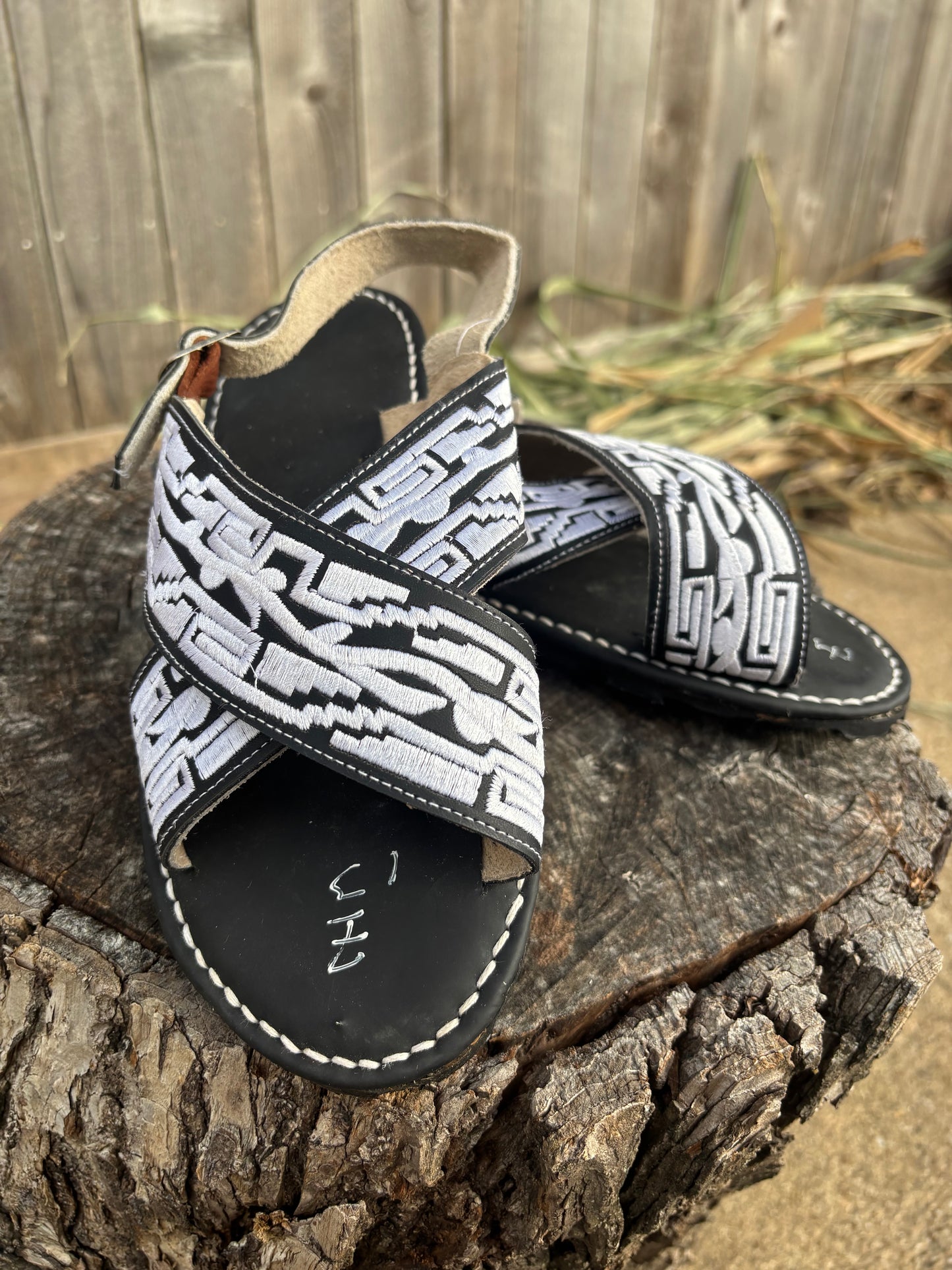 Huarache Cruzado Azteca Negro