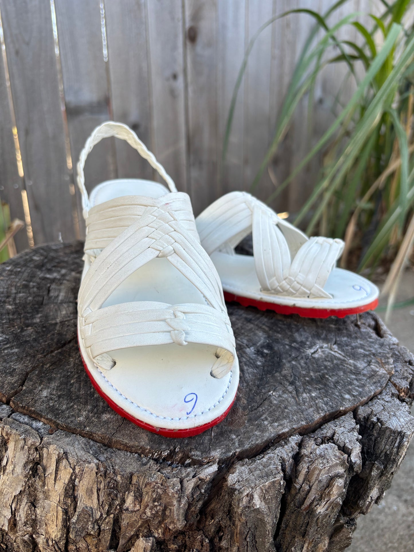 Huarache de Araña Suela roja Blanco Liso