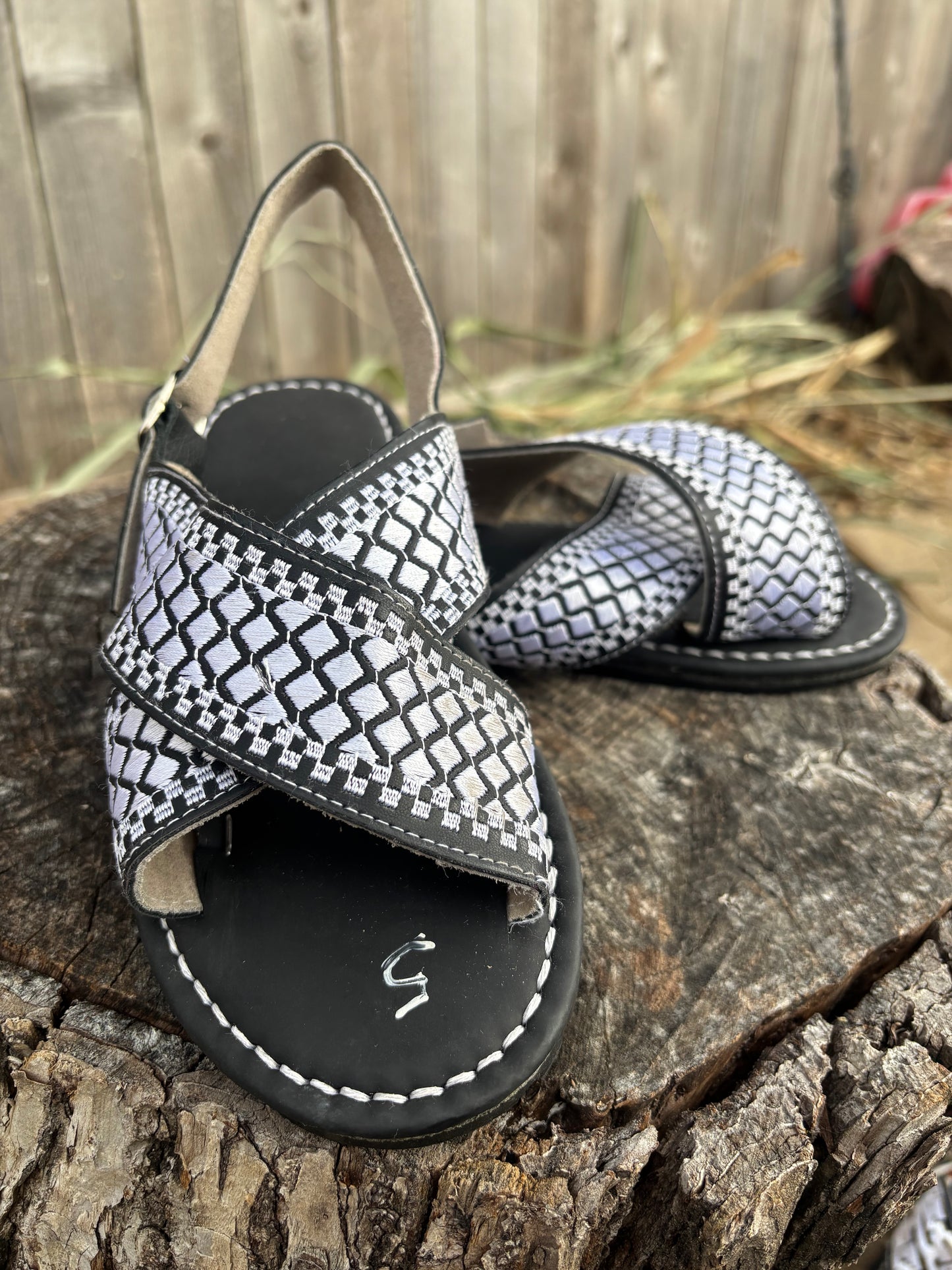 Huarache Cruzado Piteado Negro