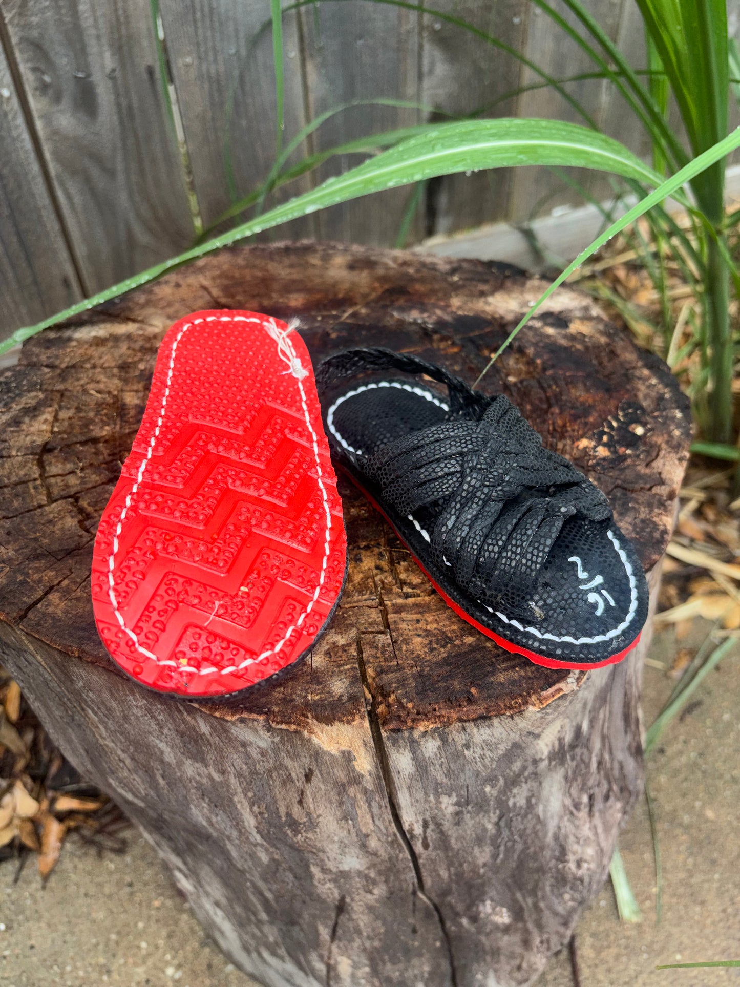 Huarache de Niño suela roja