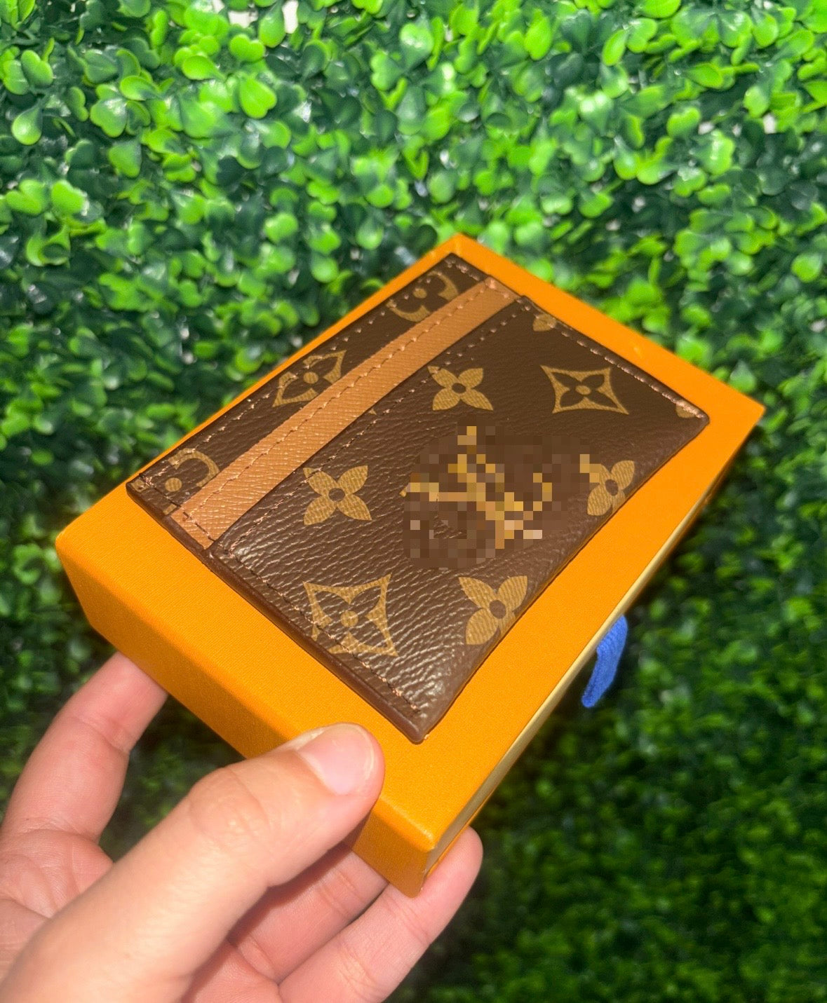 L V Cardholder Tarjetero Cafe