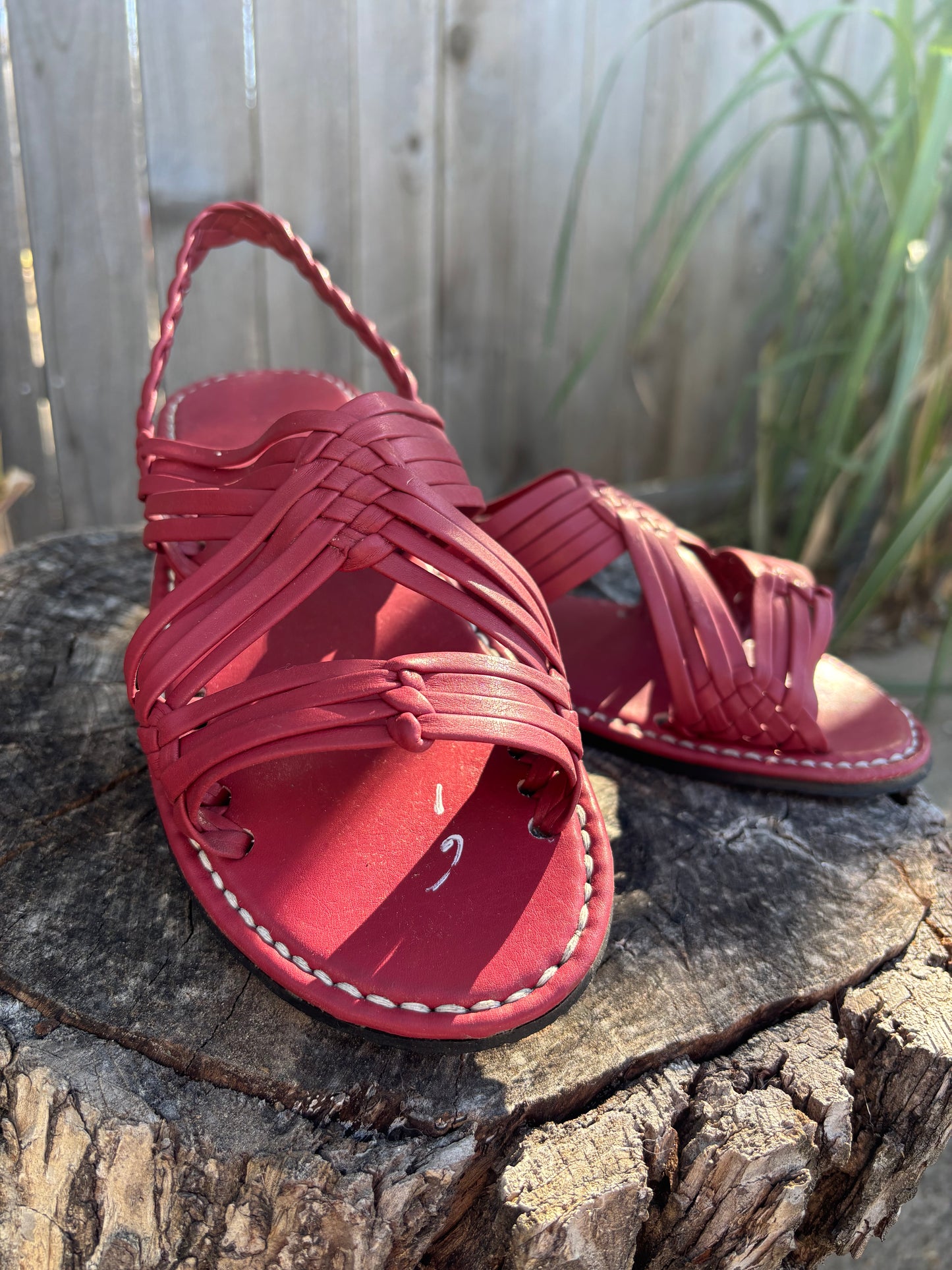 Huarache de Araña Vino