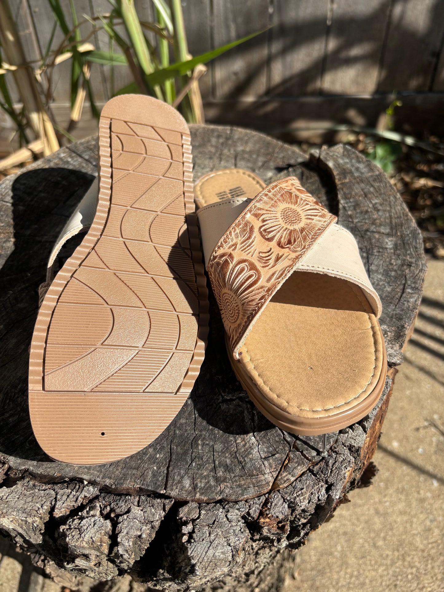 Sandalias Floral Cafe y Beige