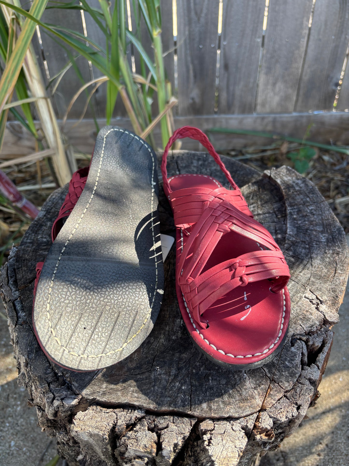 Huarache de Araña Vino