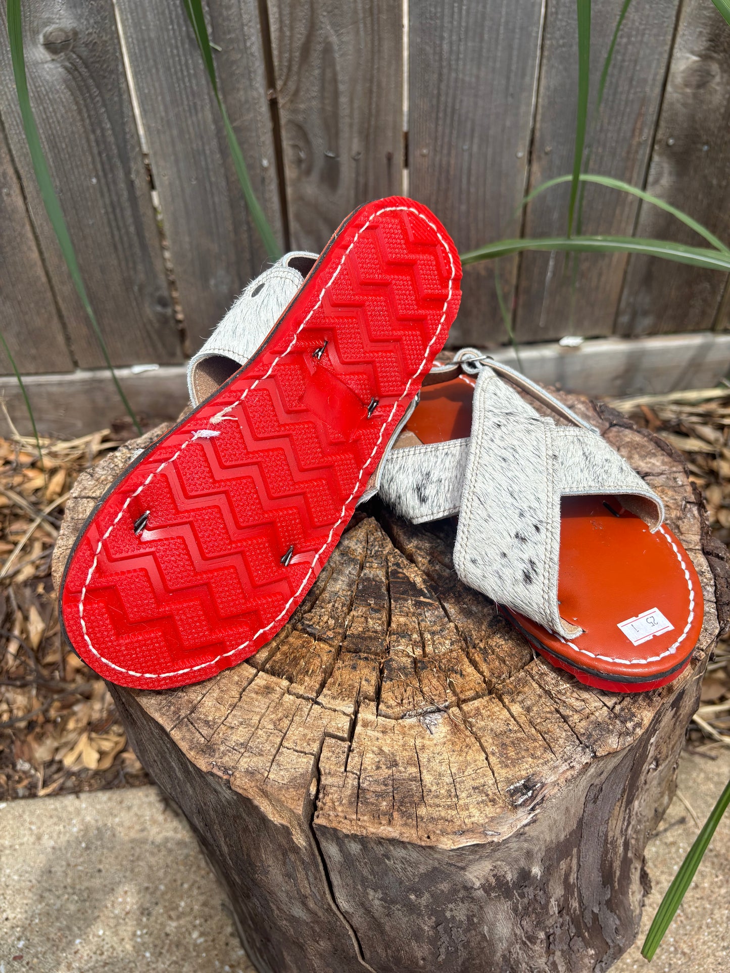 Huarache Cruzado Pelo de Res Suela Roja
