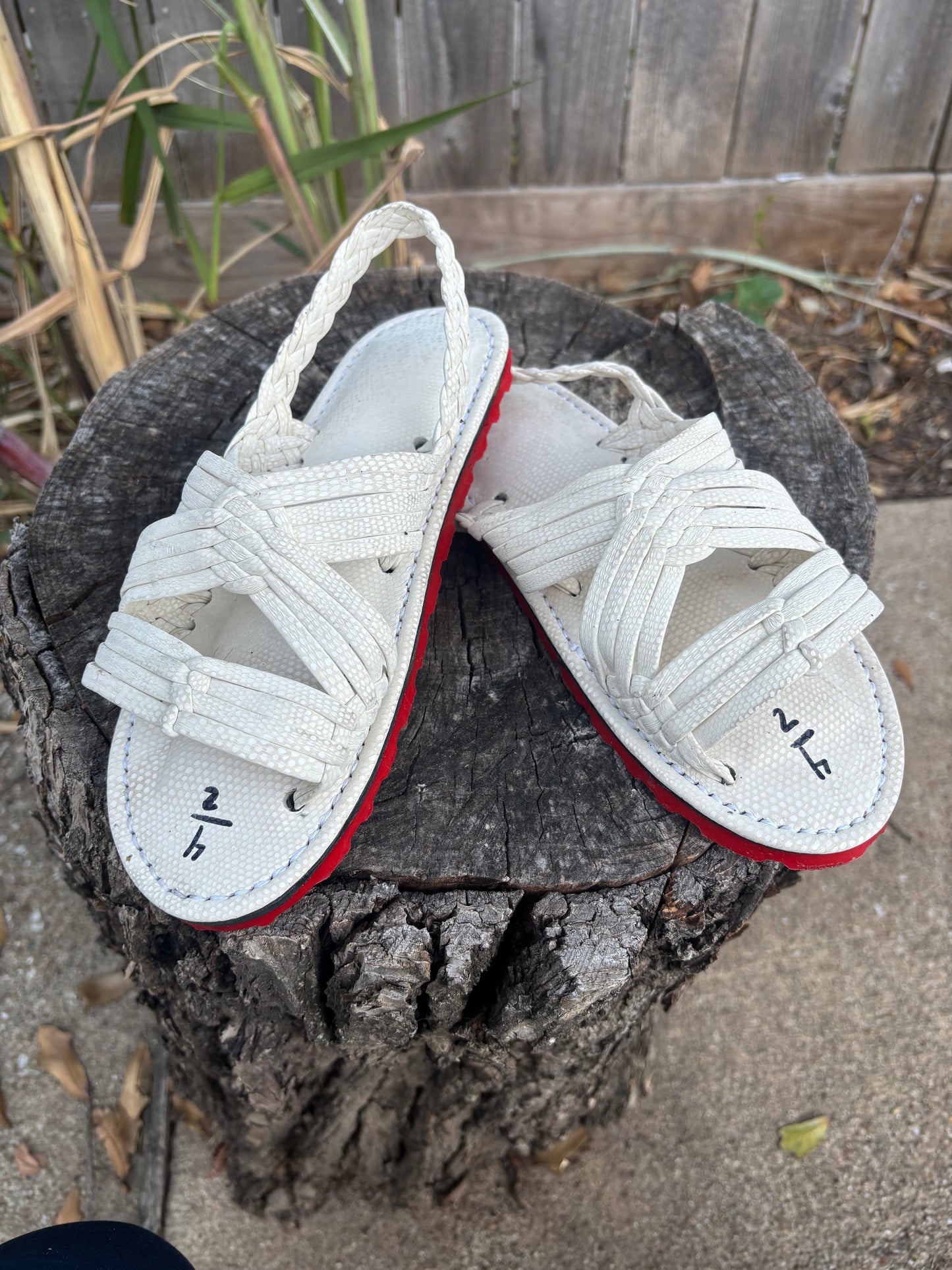 Huaraches de Araña Suela Roja