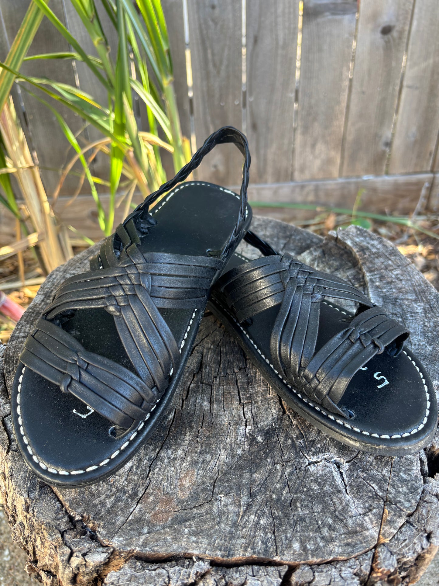 Huarache de Araña Negro Liso