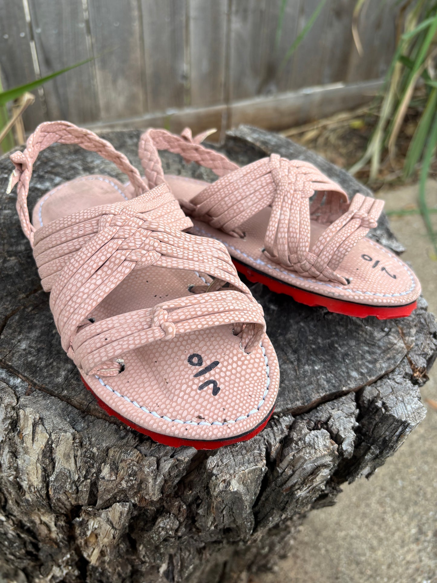 Huarache de Araña Rosa Suela Roja