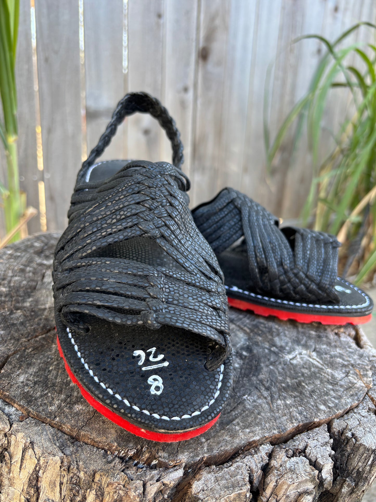 Huarache de Araña Suela Roja negro